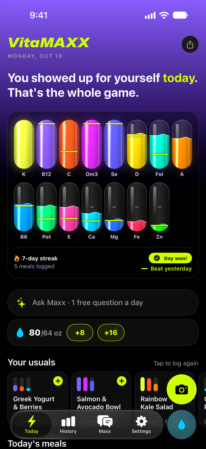 VitaMAXX Today screen: fifteen glowing nutrient capsules filled by the day's meals, with Ask Maxx, the water tank and your usual meals below